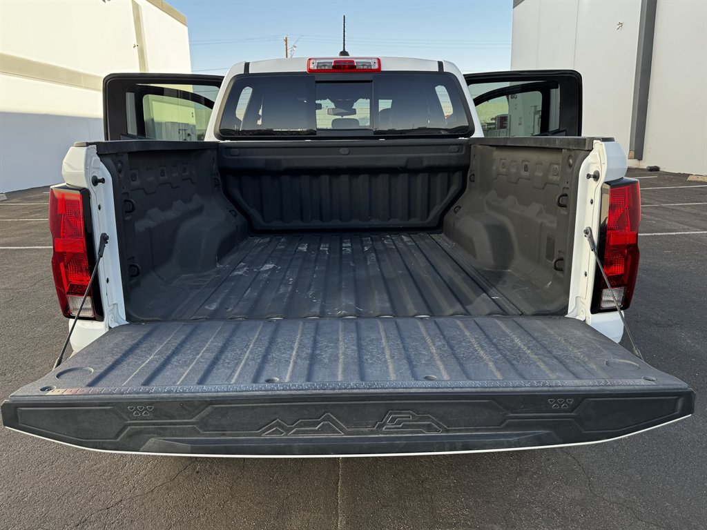 2023 Chevrolet Colorado - $22,990