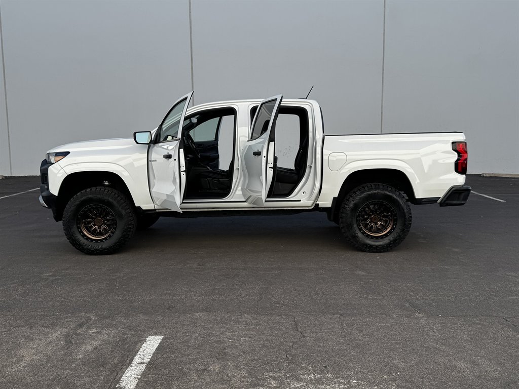 2023 Chevrolet Colorado - $22,990
