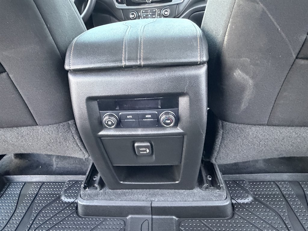 2021 Chevrolet Traverse - $16,990