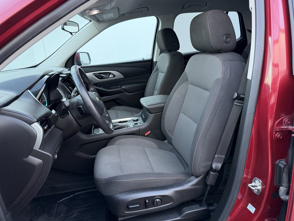 2021 Chevrolet Traverse - $16,990