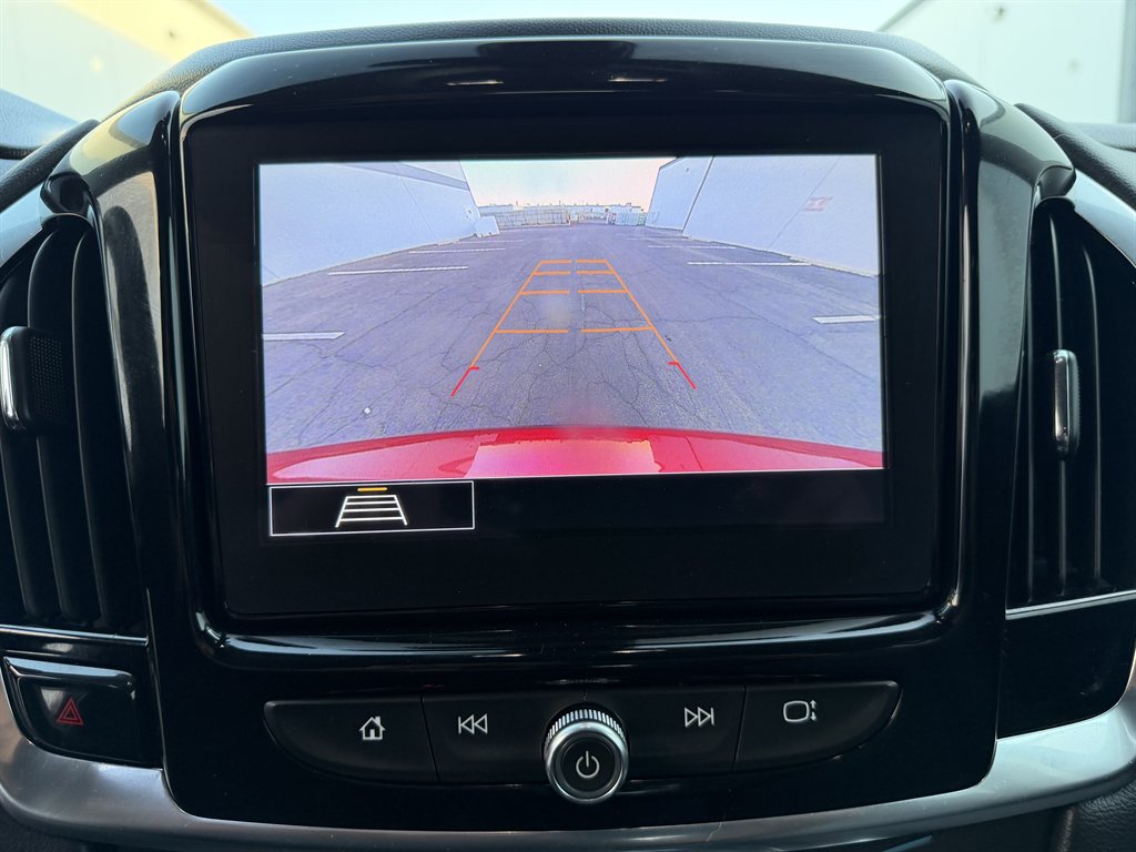 2021 Chevrolet Traverse - $16,990