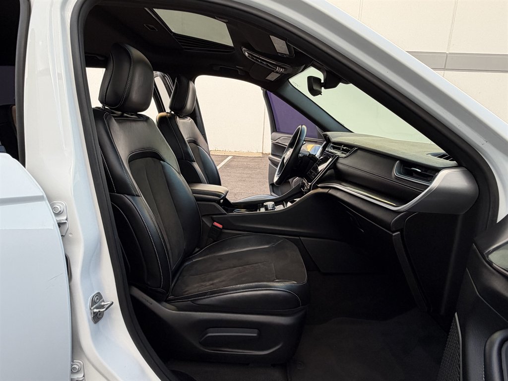 2021 Jeep Cherokee - $19,990