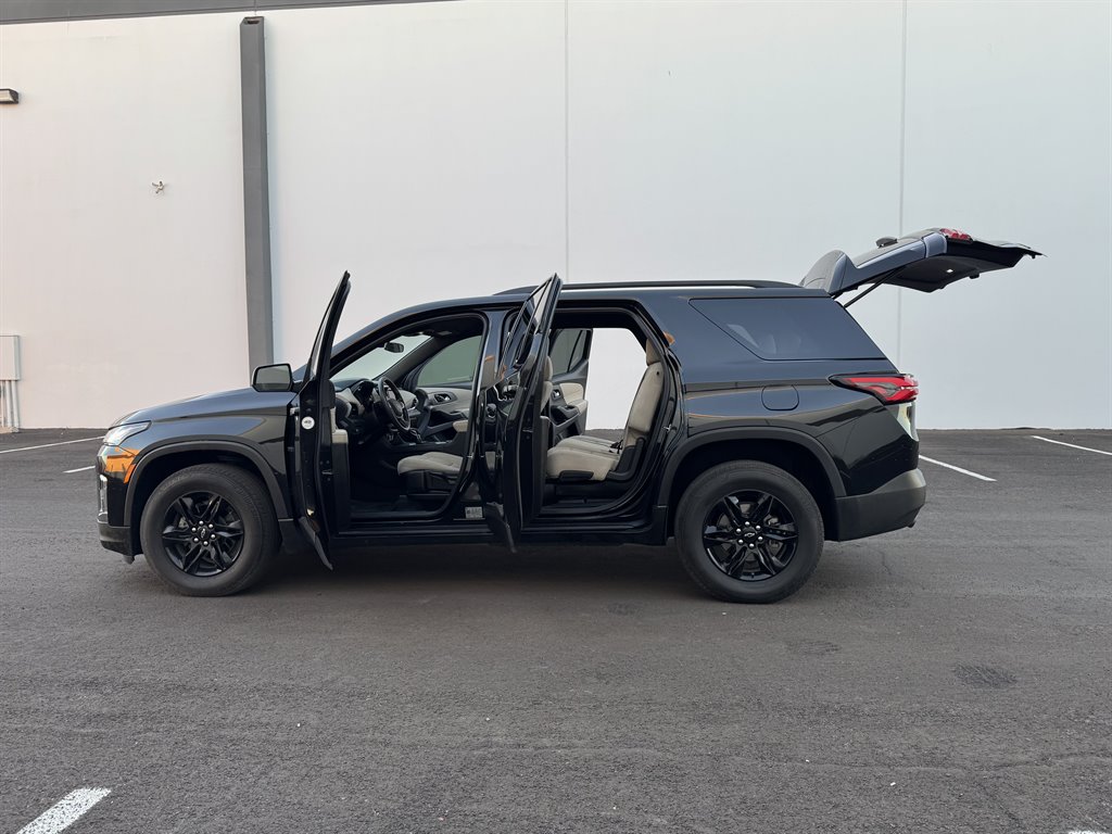 2022 Chevrolet Traverse - $19,990