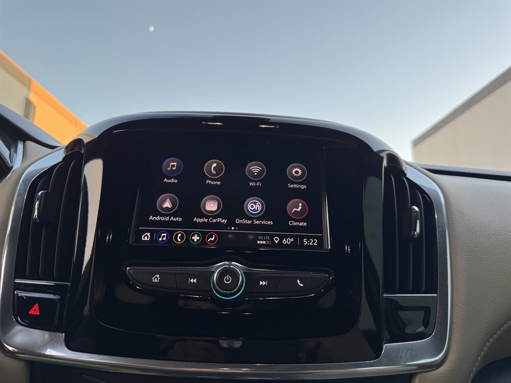 2022 Chevrolet Traverse - $19,990