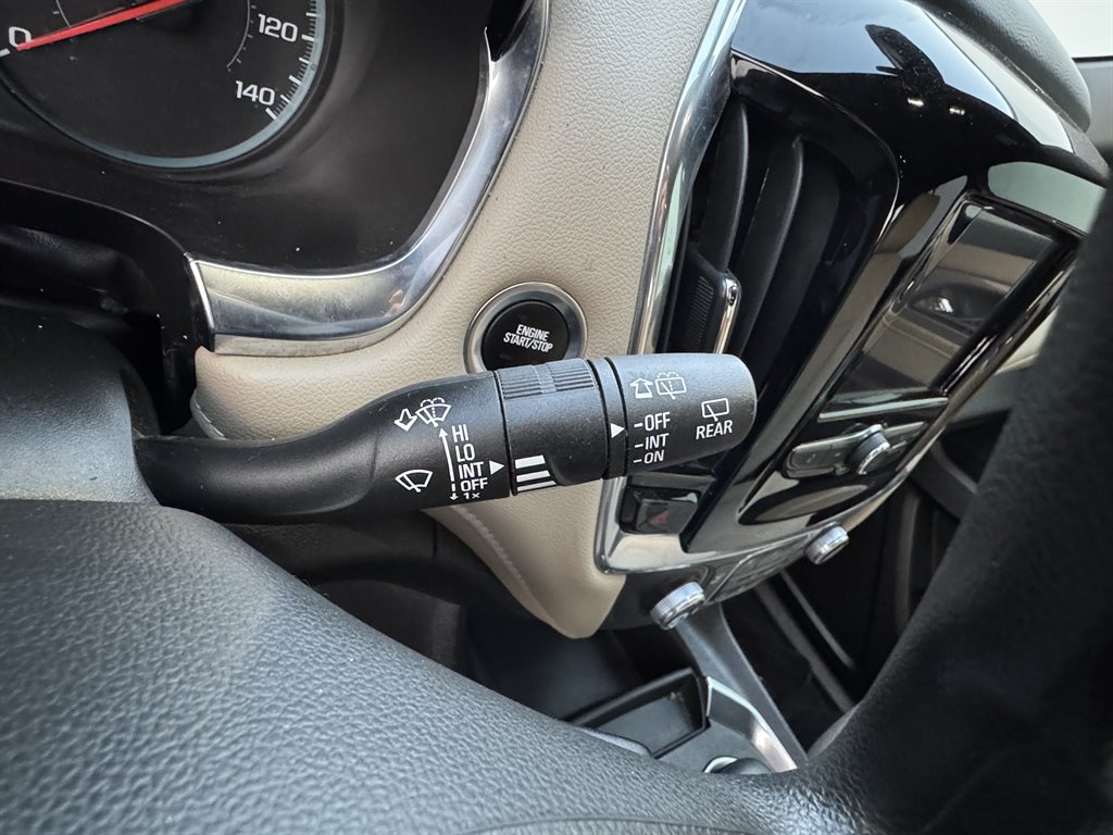 2022 Chevrolet Traverse - $19,990