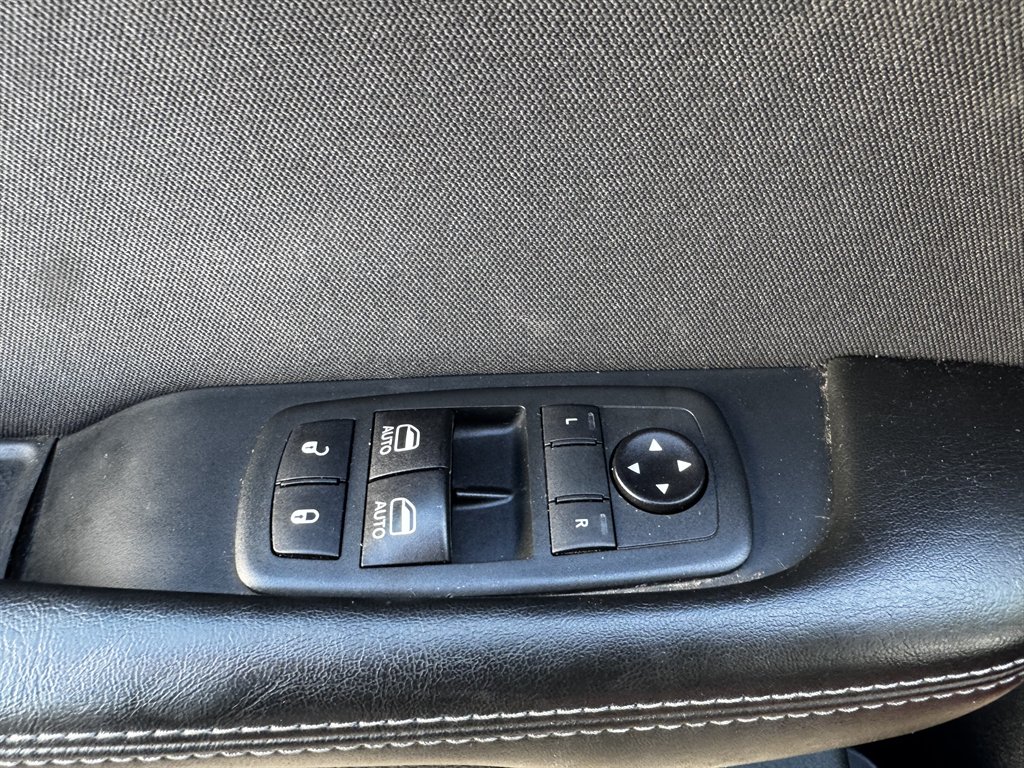2020 Dodge Challenger - $15,990