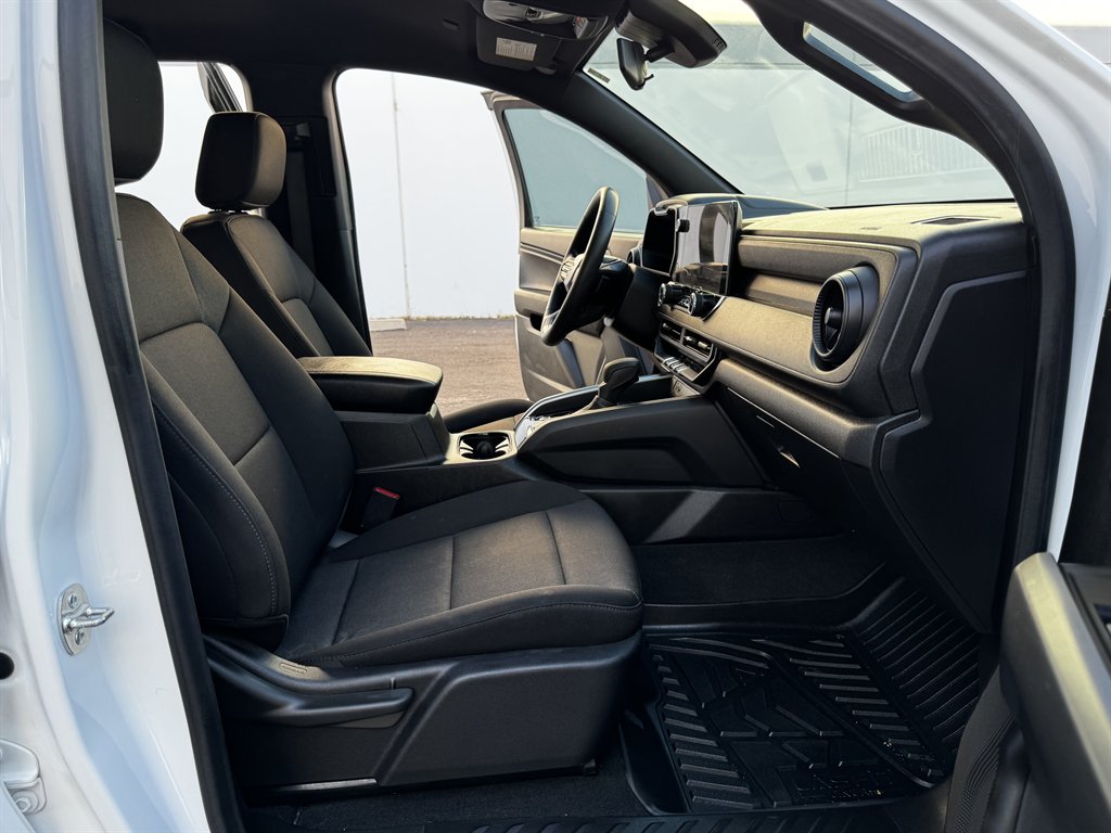 2025 Chevrolet Colorado - $24,990