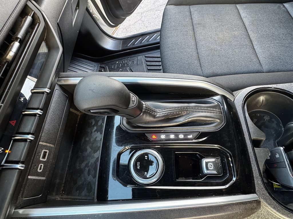 2025 Chevrolet Colorado - $24,990