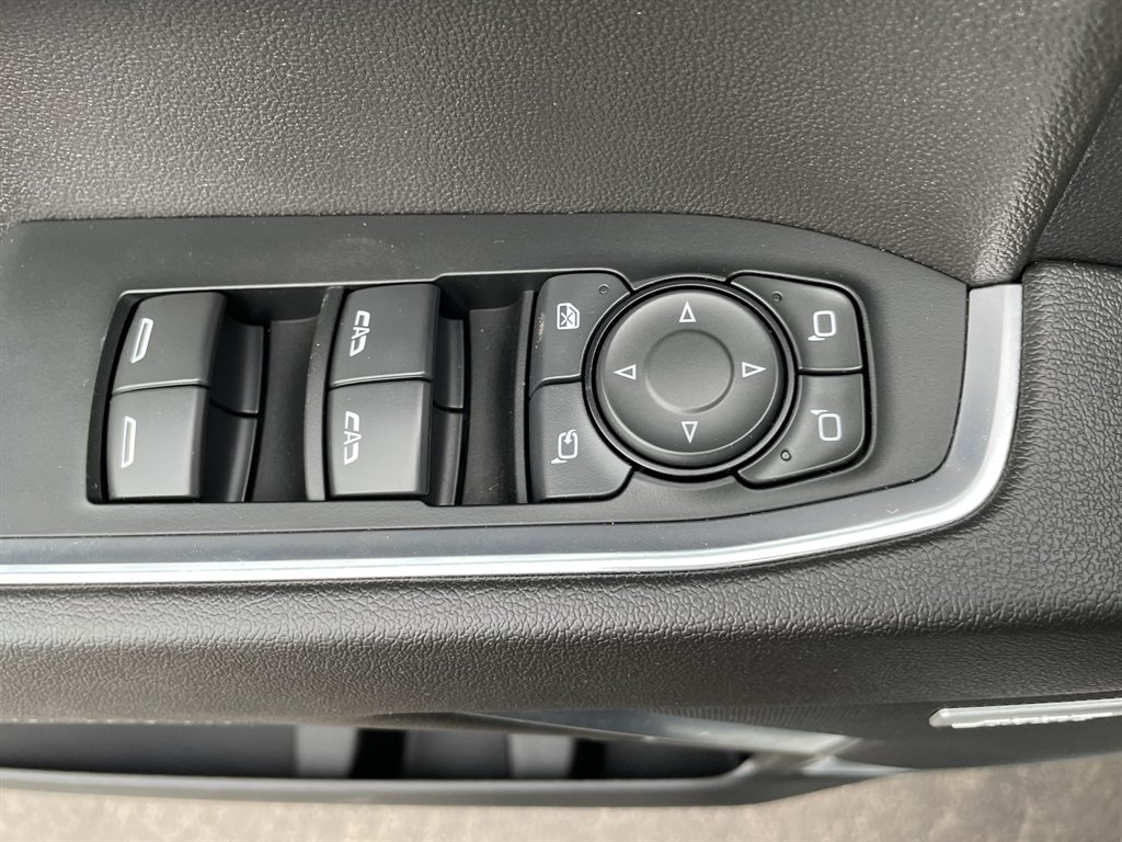 2024 Chevrolet Silverado 1500 - $38,990