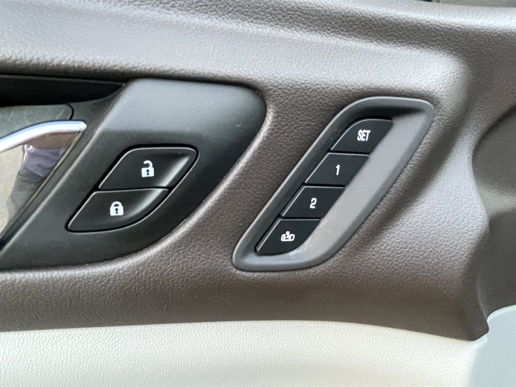 2021 GMC Acadia SLT photo