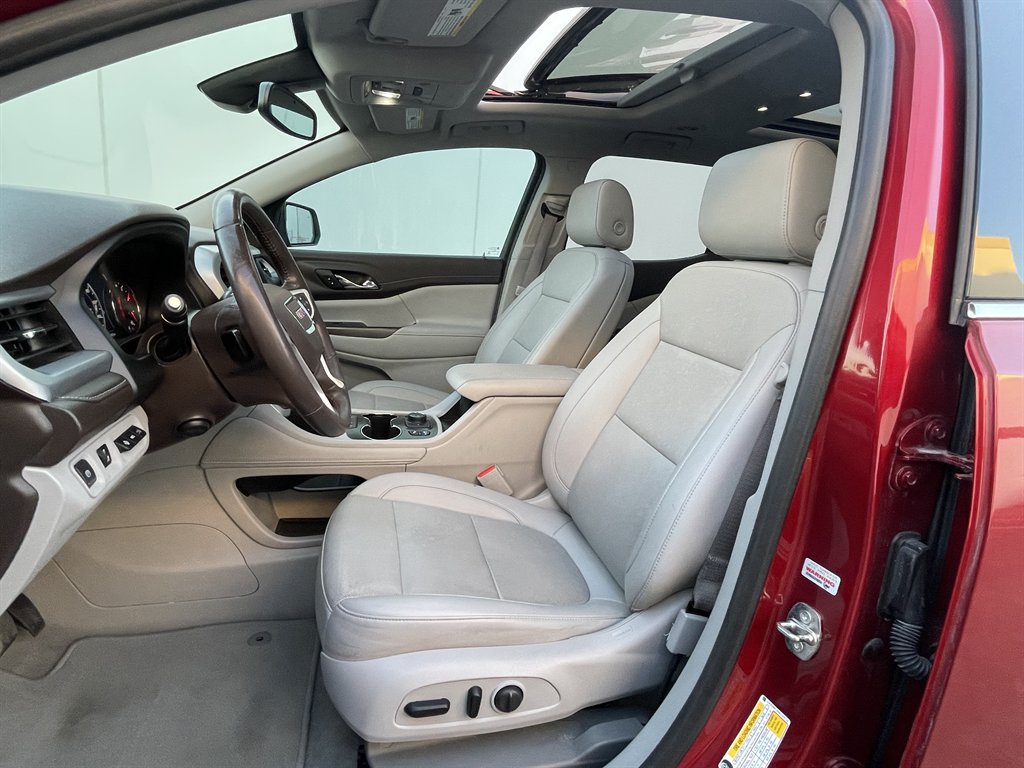 2021 GMC Acadia SLT photo
