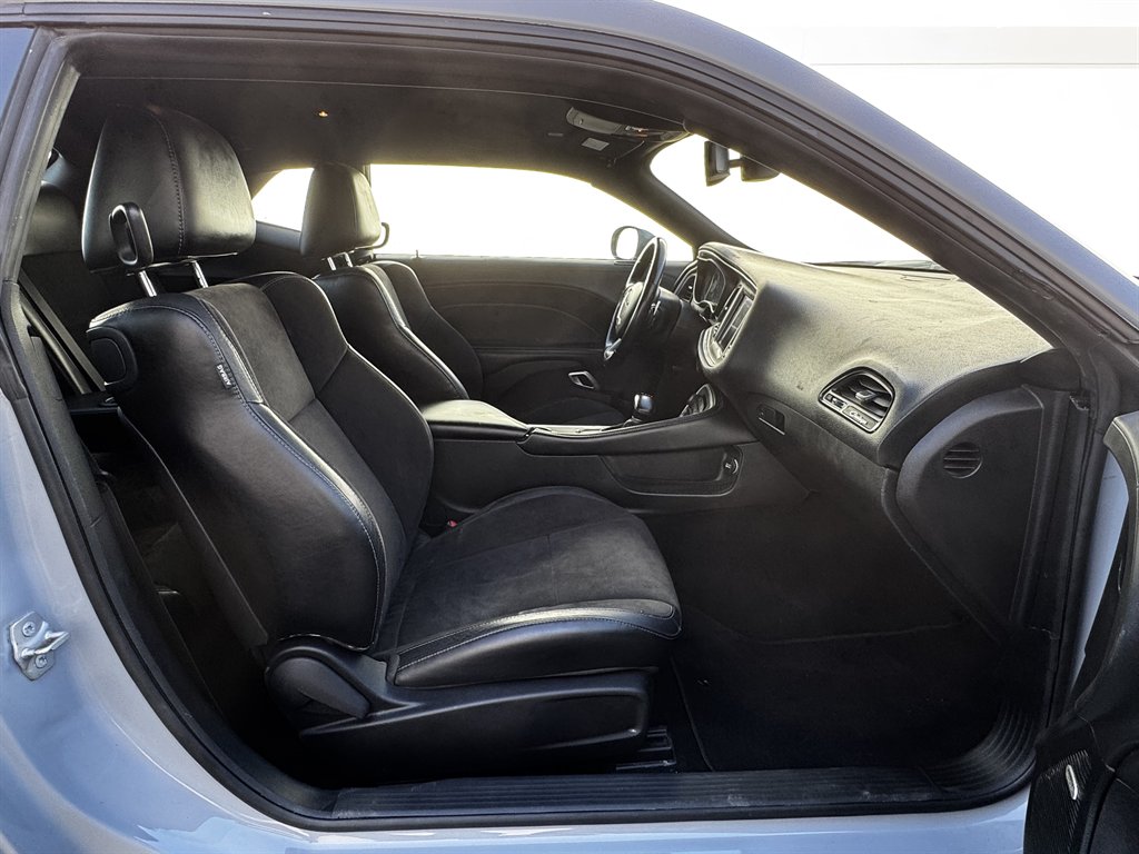 2022 Dodge Challenger - $15,990