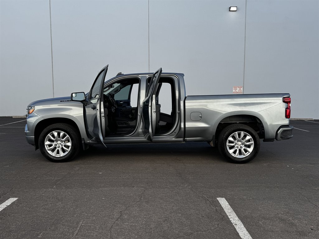 2023 Chevrolet Silverado - $21,990