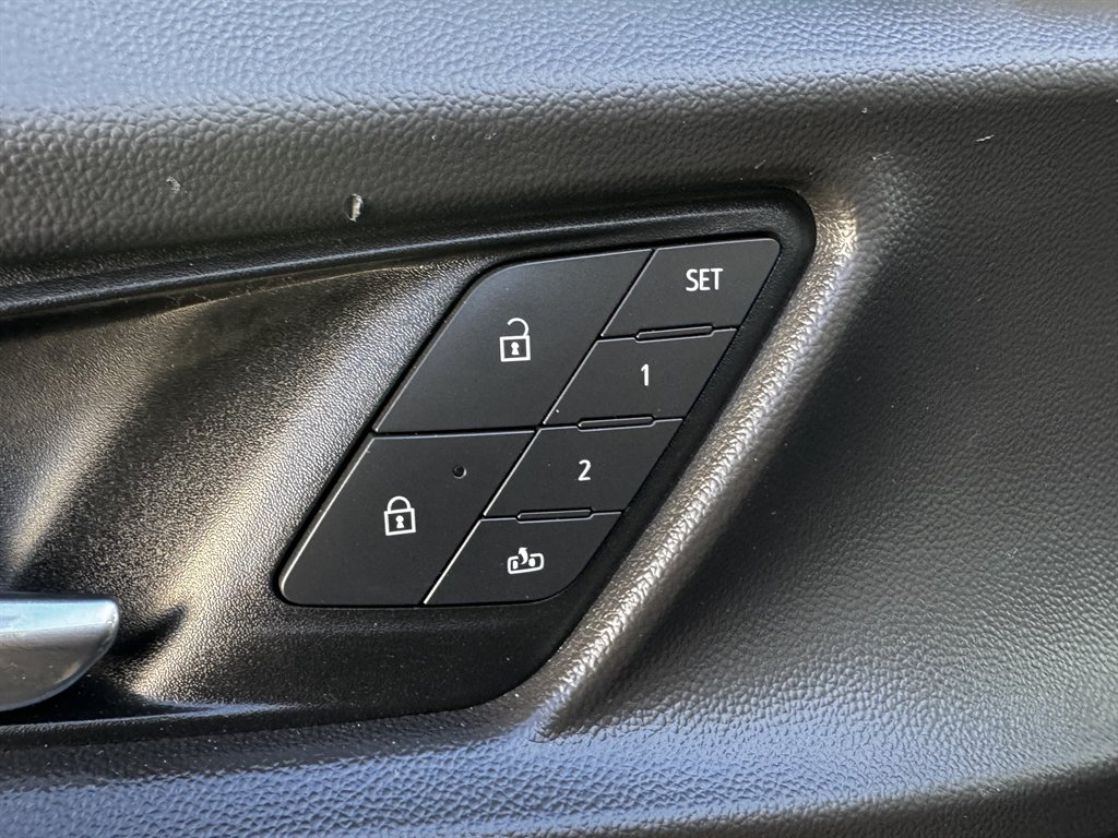 2025 Chevrolet Equinox - $21,990