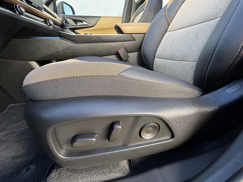 2025 Chevrolet Equinox - $21,990