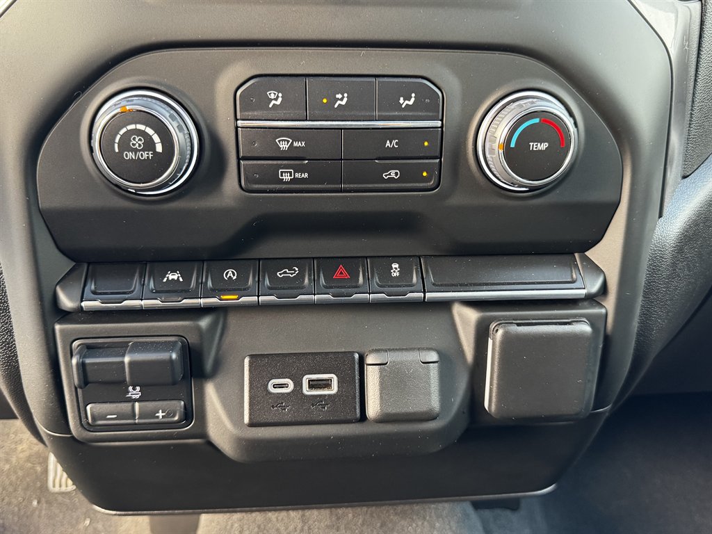 2024 Chevrolet Silverado 1500 4x4 - $24,990