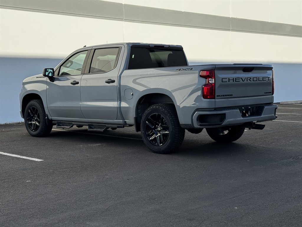2024 Chevrolet Silverado 1500 4x4 - $24,990
