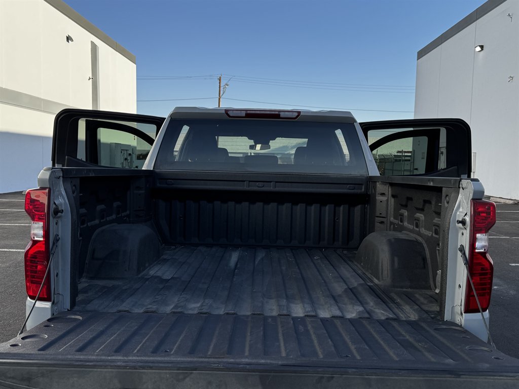 2024 Chevrolet Silverado 1500 4x4 - $24,990