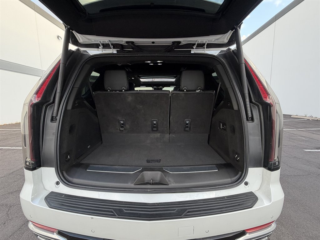 2023 Cadillac Escalade - $58,990