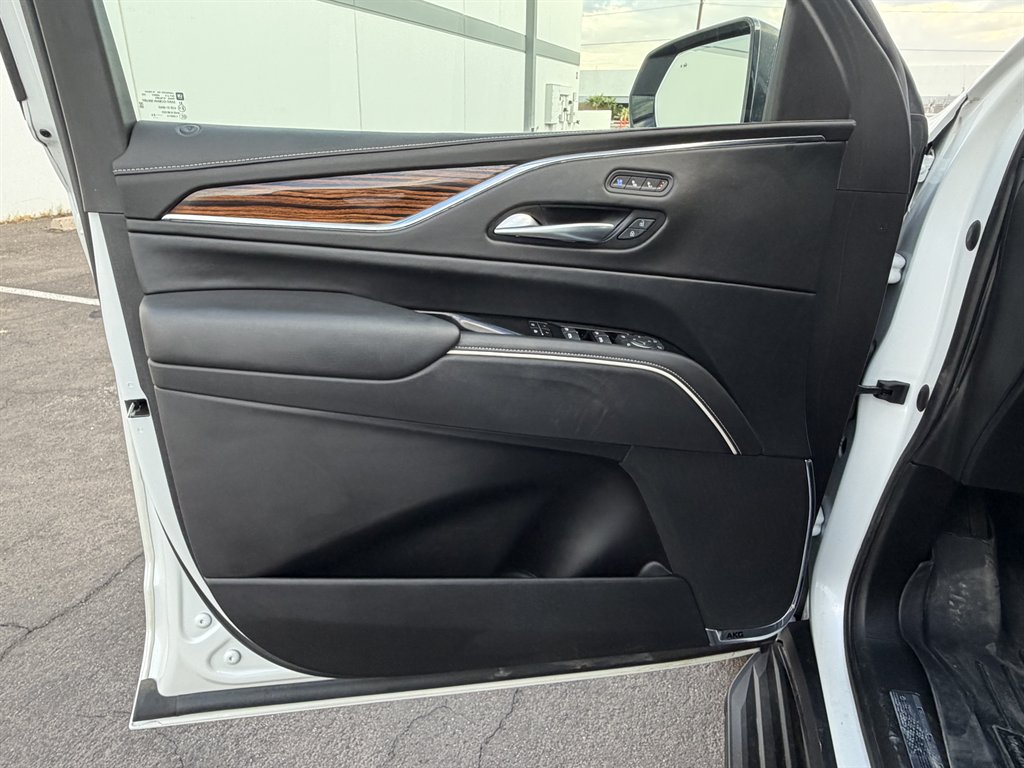 2023 Cadillac Escalade - $58,990