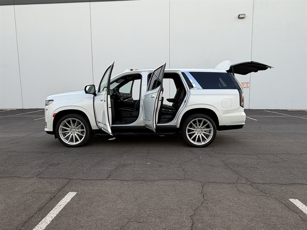 2023 Cadillac Escalade - $58,990