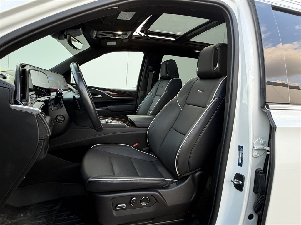 2023 Cadillac Escalade - $58,990