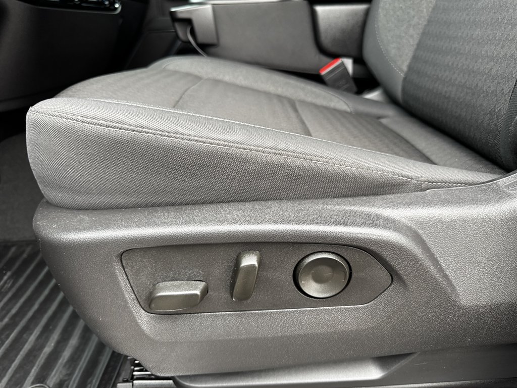 2025 GMC Sierra 1500 - $31,990