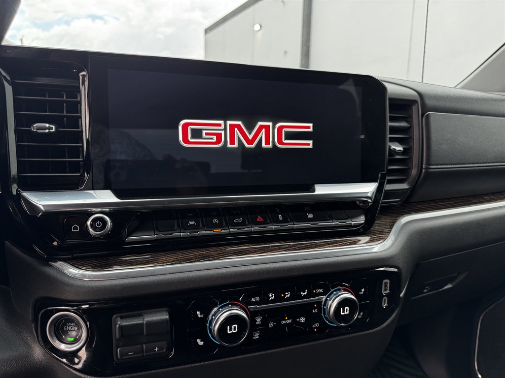 2025 GMC Sierra 1500 - $31,990