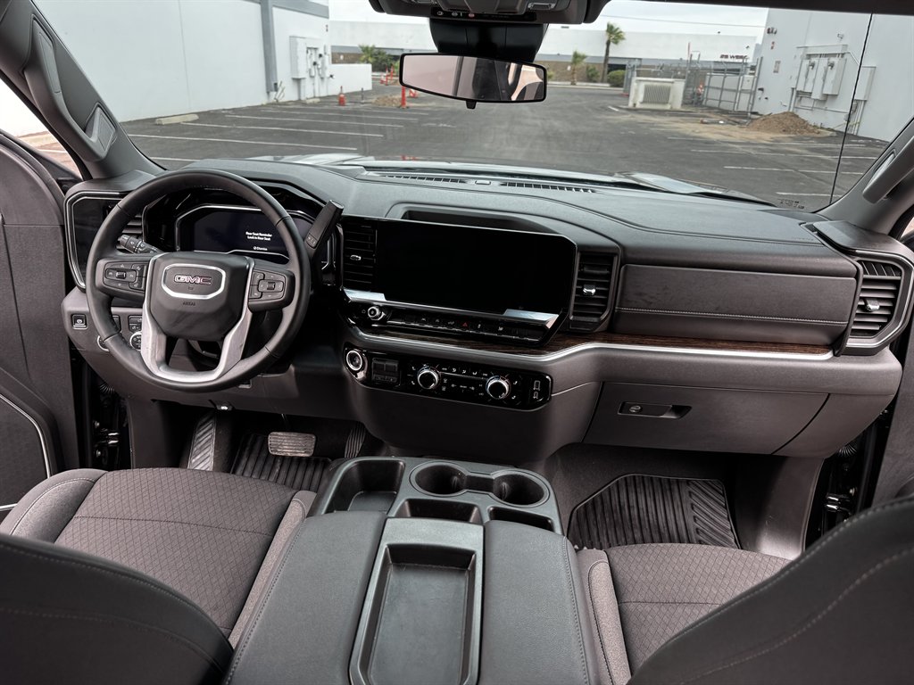 2025 GMC Sierra 1500 - $31,990