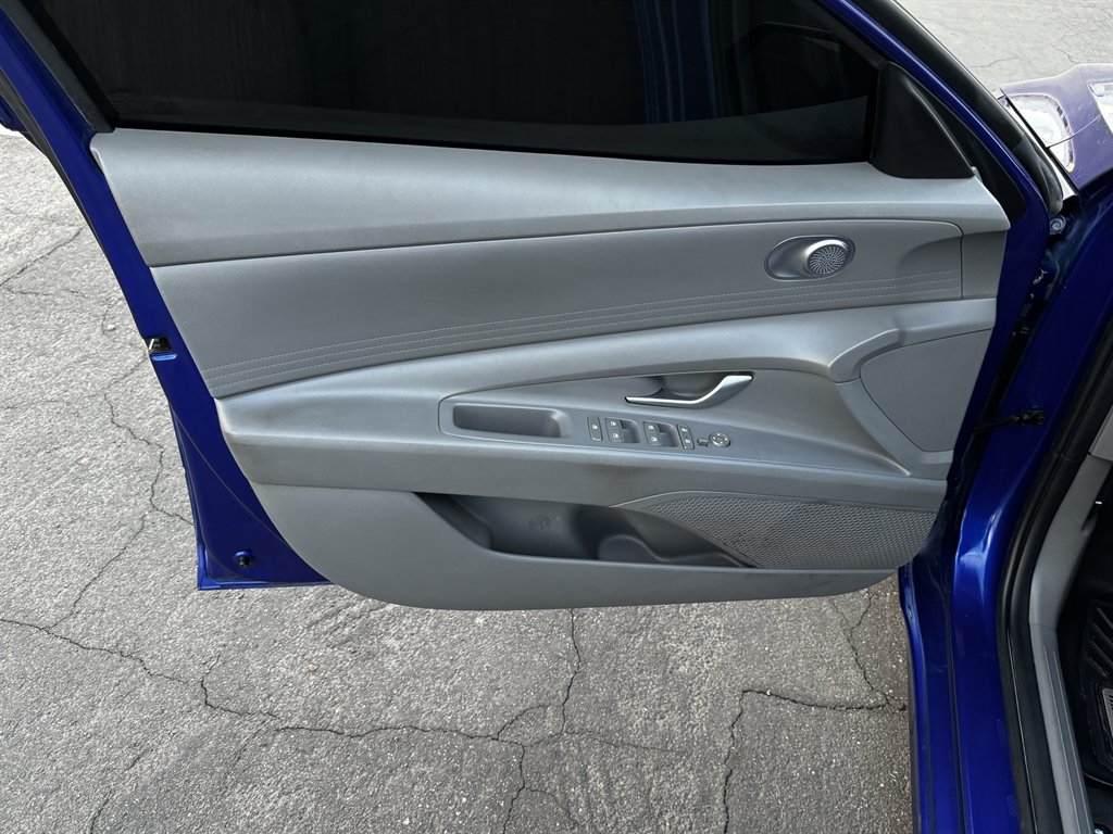 2023 Hyundai Elantra - $11,990