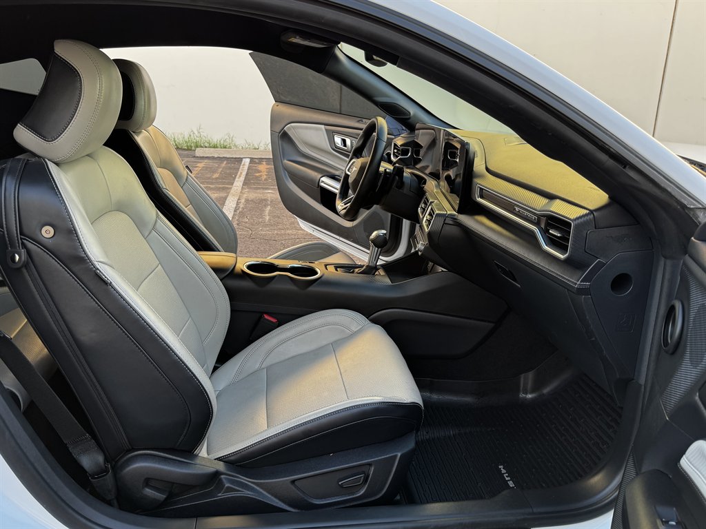 2025 Ford Mustang - $38,990