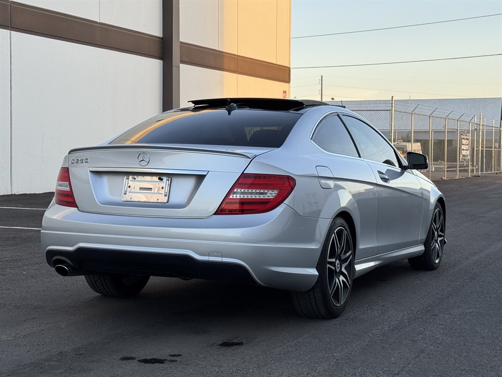 2015 Mercedes-Benz C-Class - $11,490
