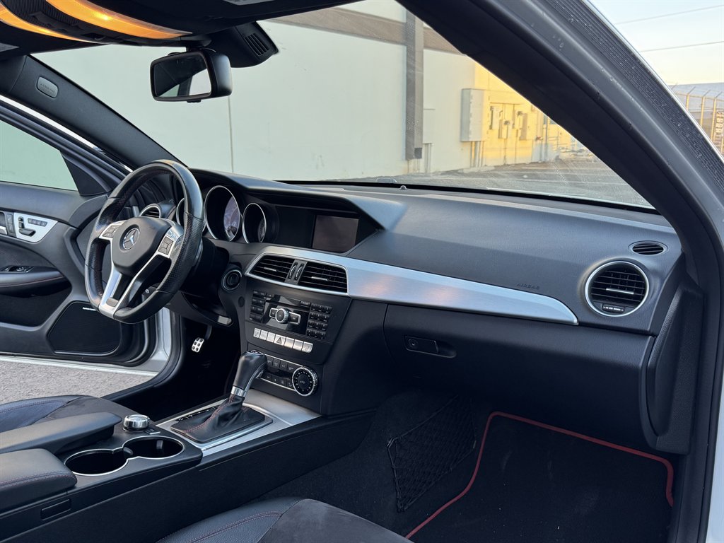 2015 Mercedes-Benz C-Class - $11,490