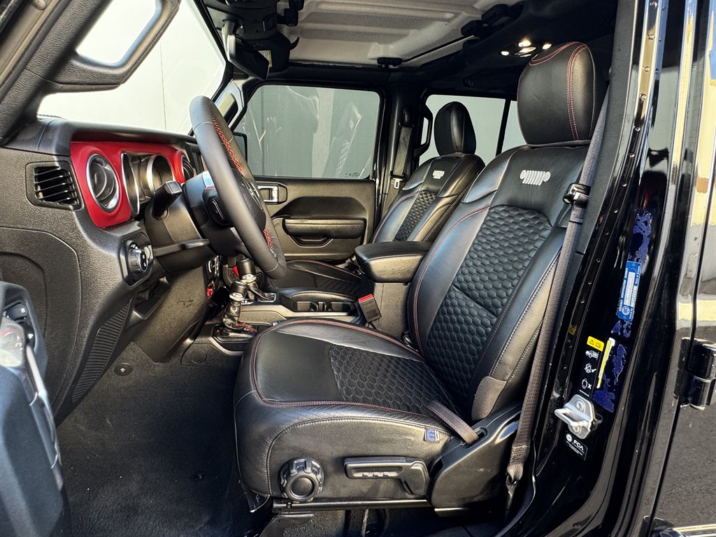 2023 Jeep Gladiator - $35,990