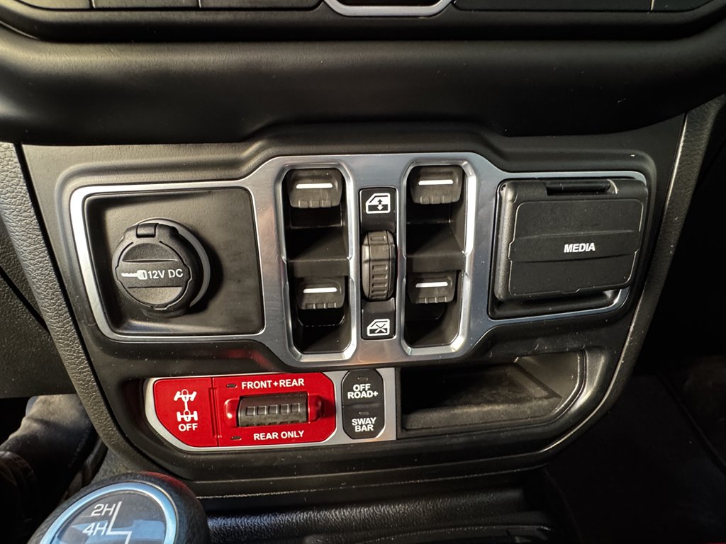 2023 Jeep Gladiator - $35,990