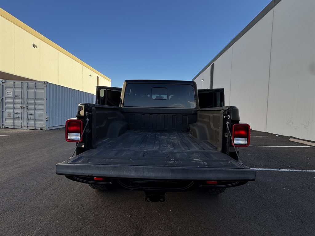 2023 Jeep Gladiator - $35,990