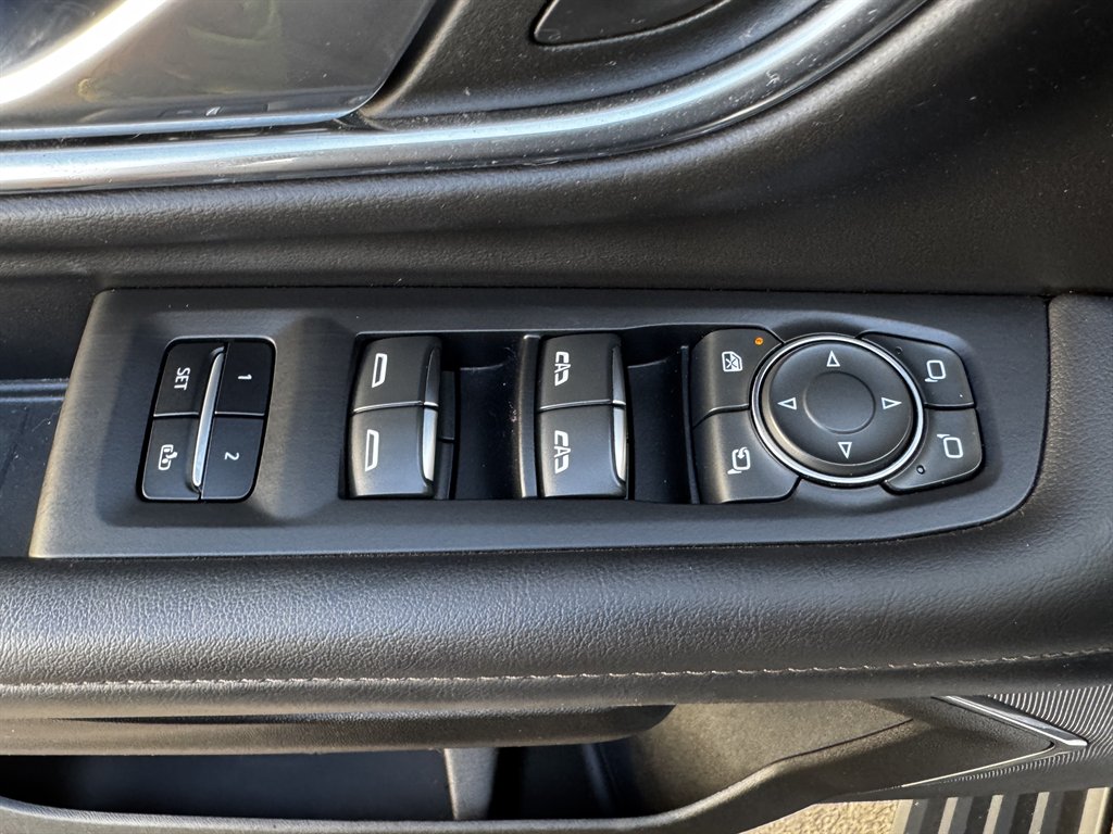 2023 Chevrolet Suburban - $44,990