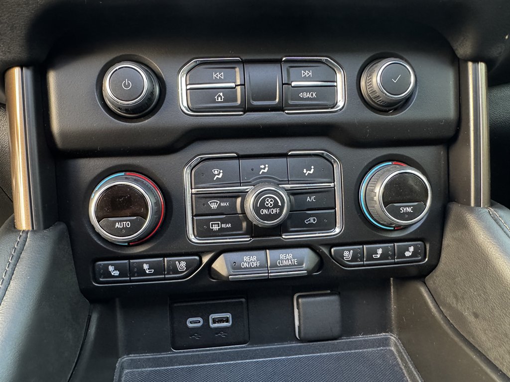 2023 Chevrolet Suburban - $44,990