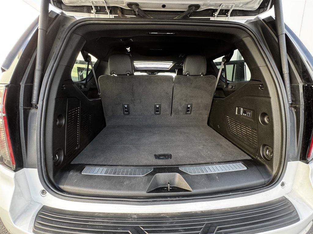 2023 Chevrolet Suburban - $44,990