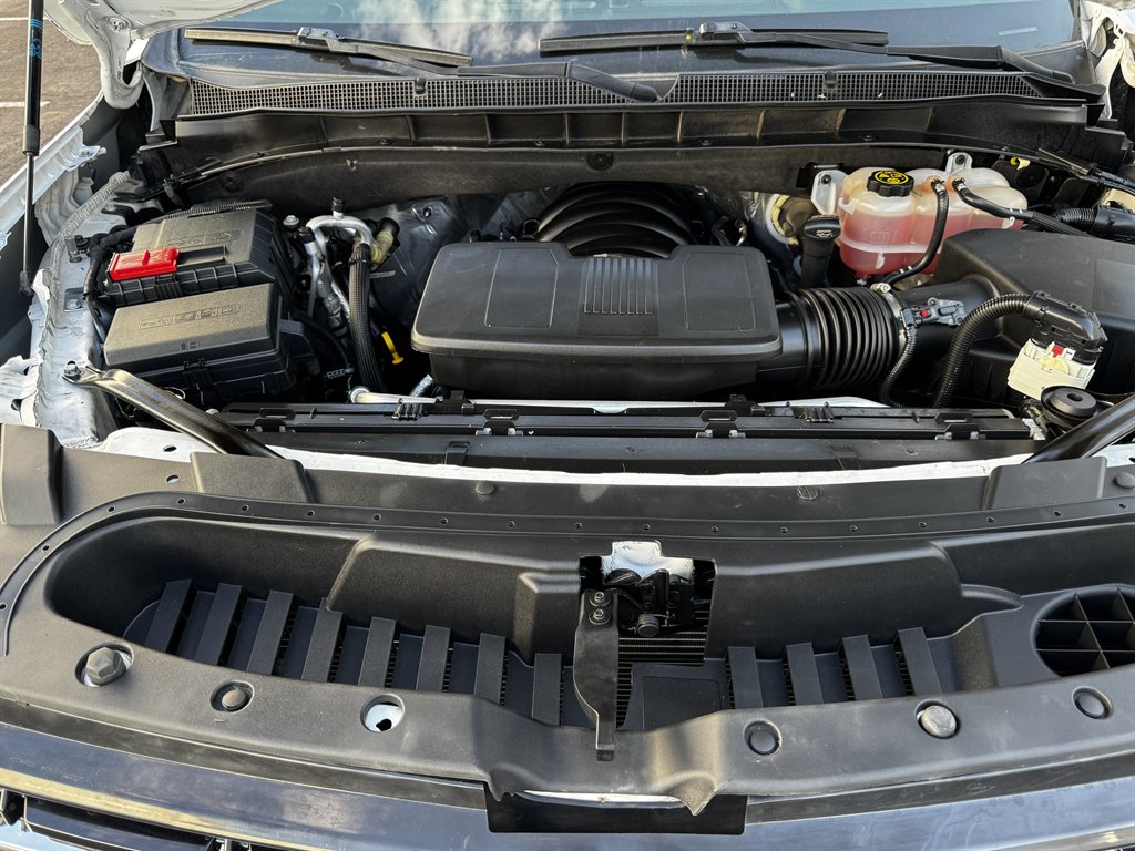 2023 Chevrolet Suburban - $44,990
