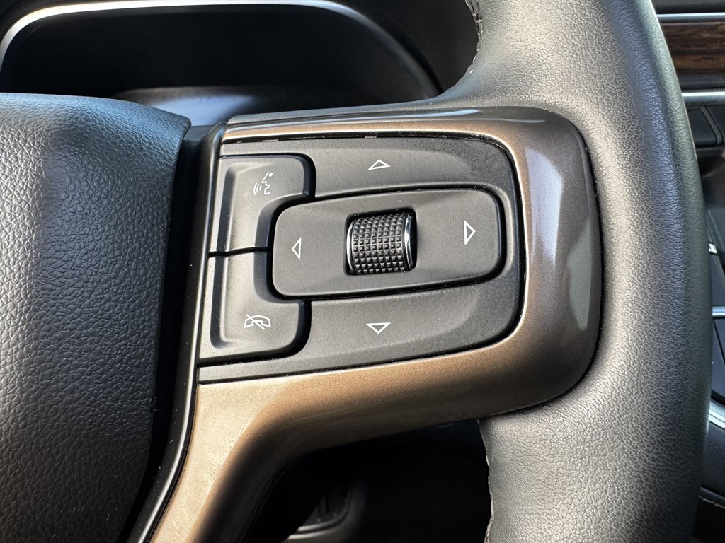 2023 Chevrolet Suburban - $44,990