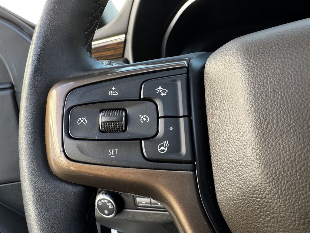 2023 Chevrolet Suburban - $44,990