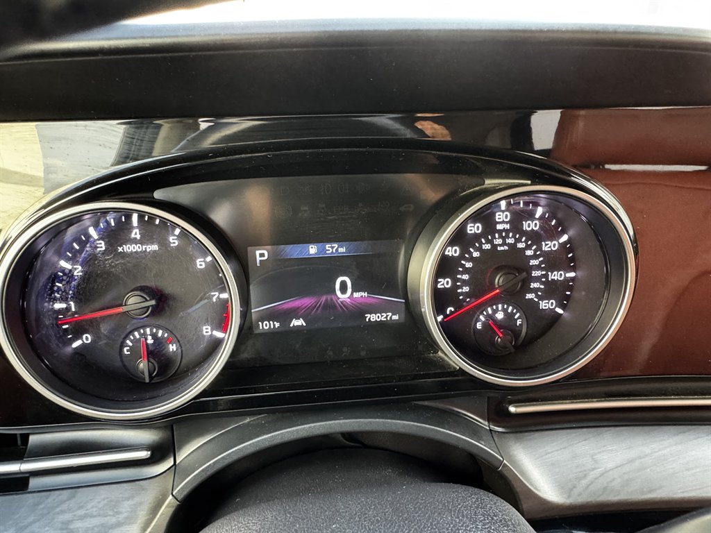 2022 Kia Carnival - $19,990