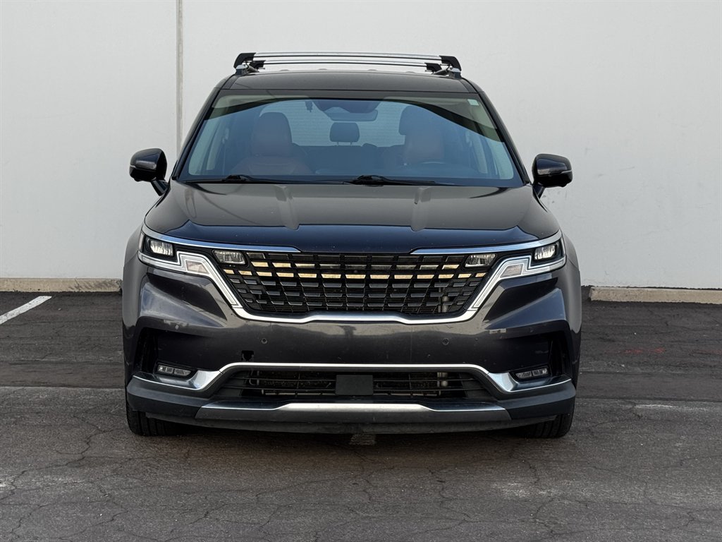 2022 Kia Carnival - $19,990