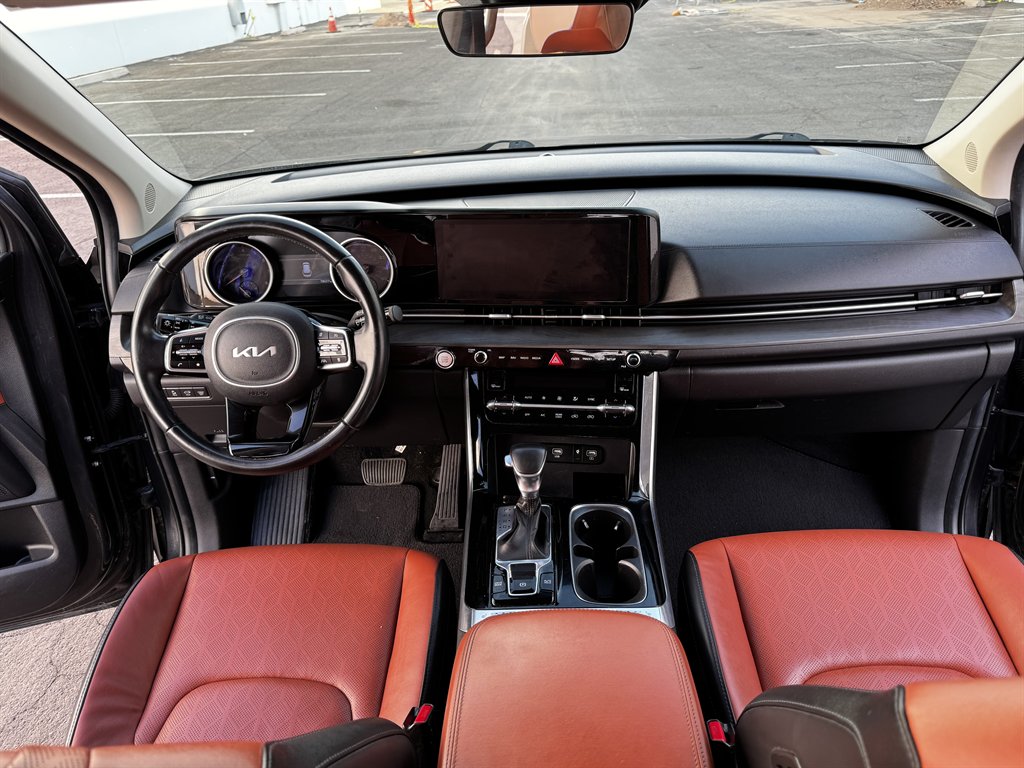 2022 Kia Carnival - $19,990