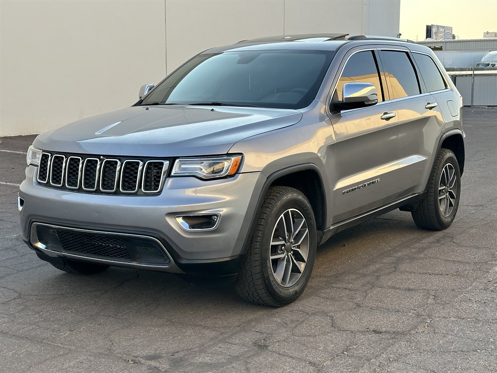2019 Jeep Cherokee - $15,990