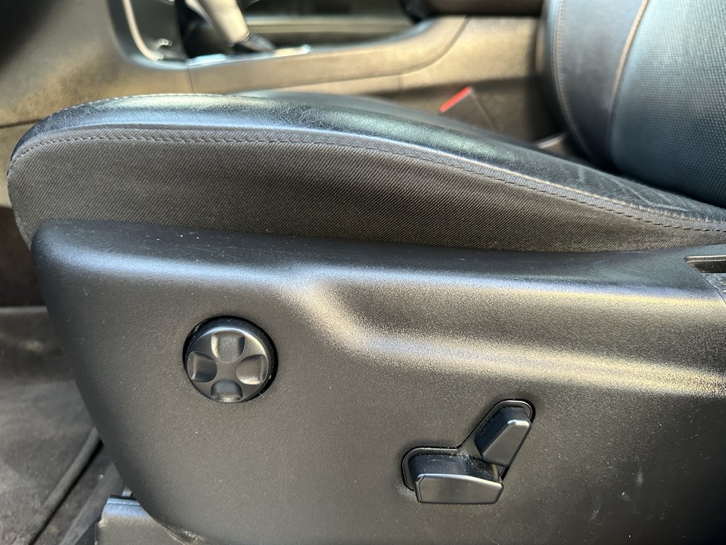 2019 Jeep Cherokee - $15,990