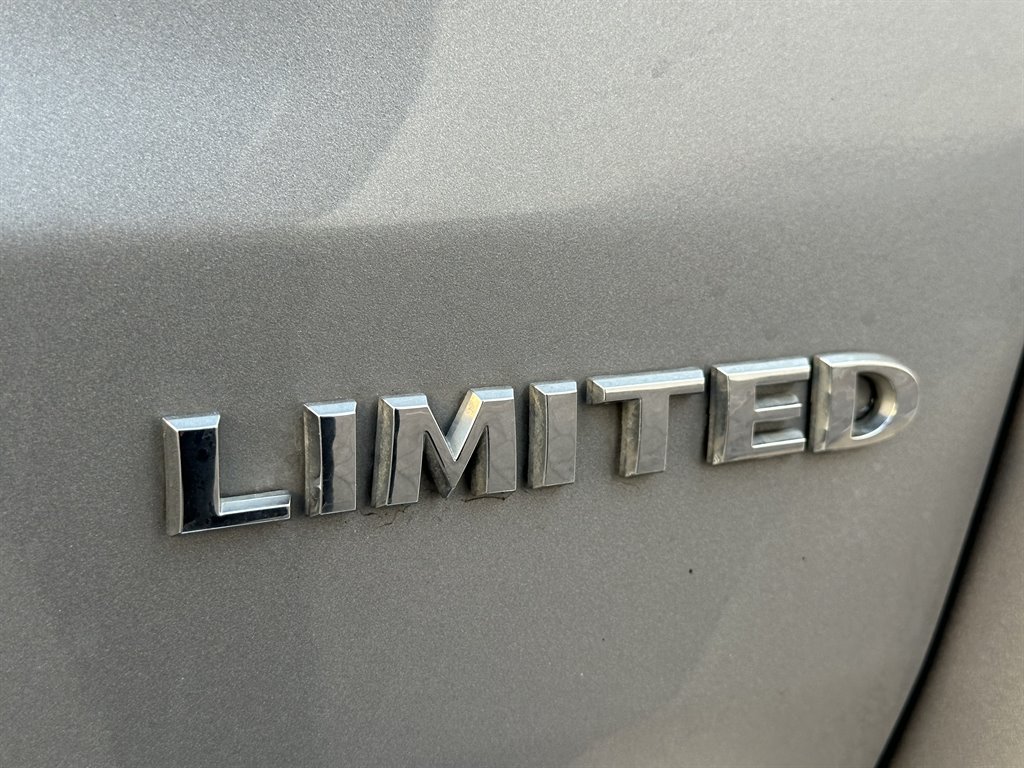 2019 Jeep Cherokee - $15,990