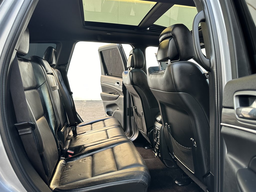 2019 Jeep Cherokee - $15,990