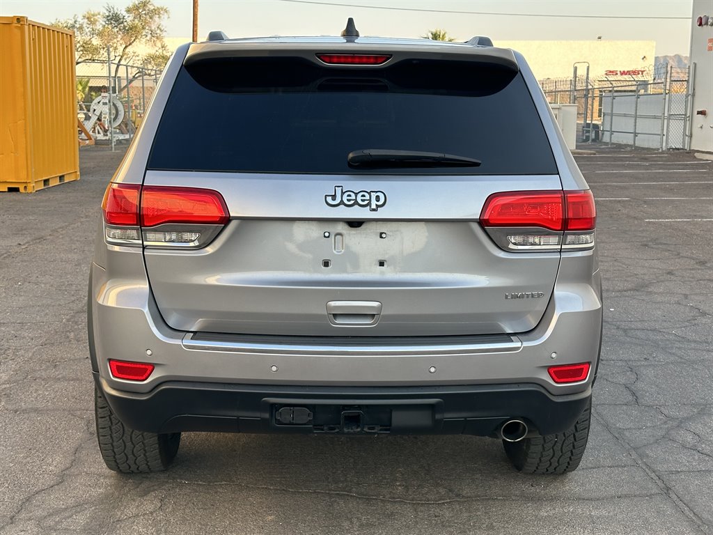 2019 Jeep Cherokee - $15,990